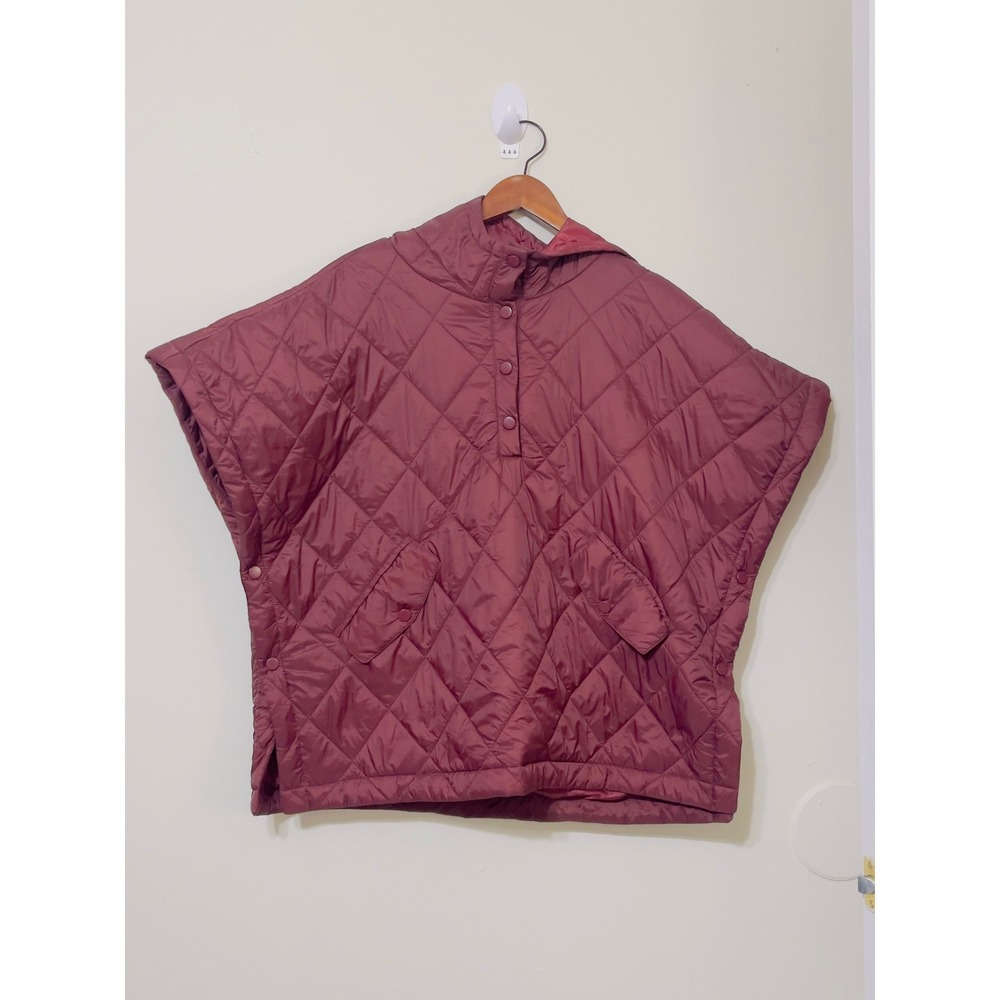DELUC Women Quilted Hooded Poncho Jacket XS/S Burgundy Puffer Cape NEW